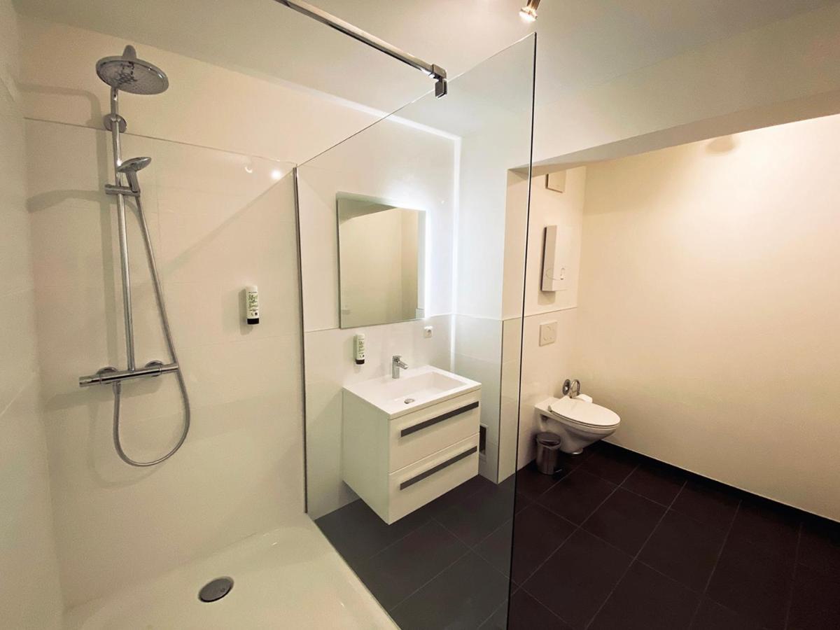 Victoria Boardinghouse Aparthotel Dusseldorf Bagian luar foto
