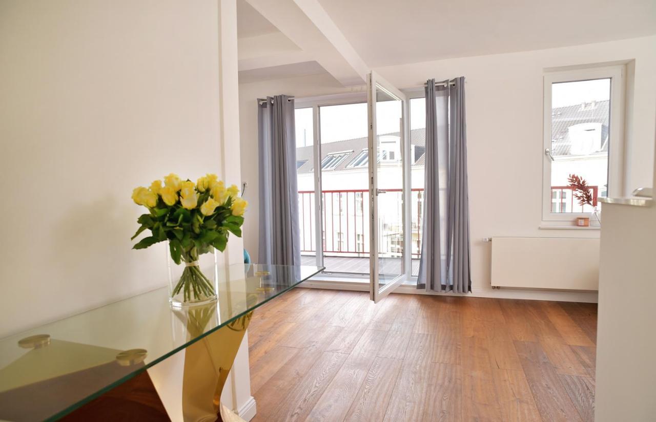 Victoria Boardinghouse Aparthotel Dusseldorf Bagian luar foto