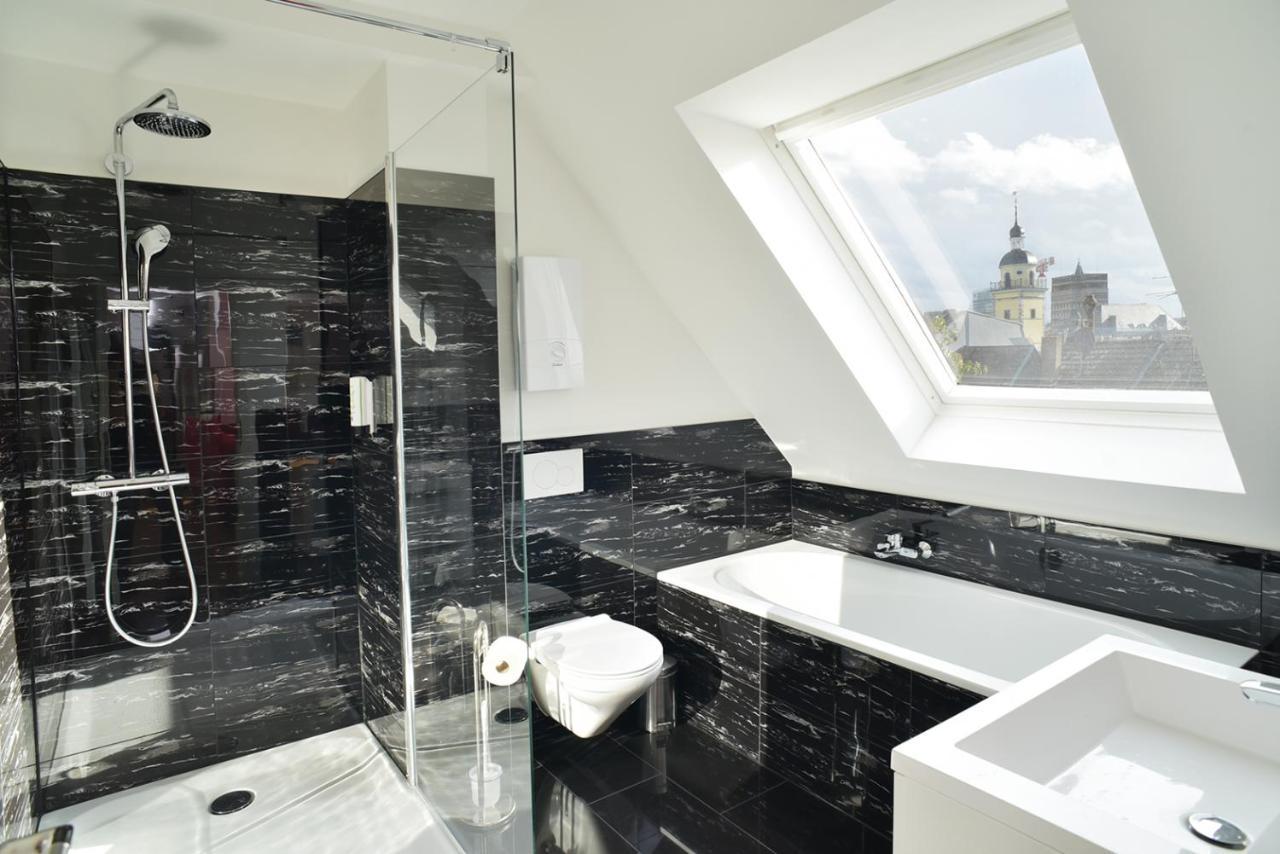 Victoria Boardinghouse Aparthotel Dusseldorf Bagian luar foto